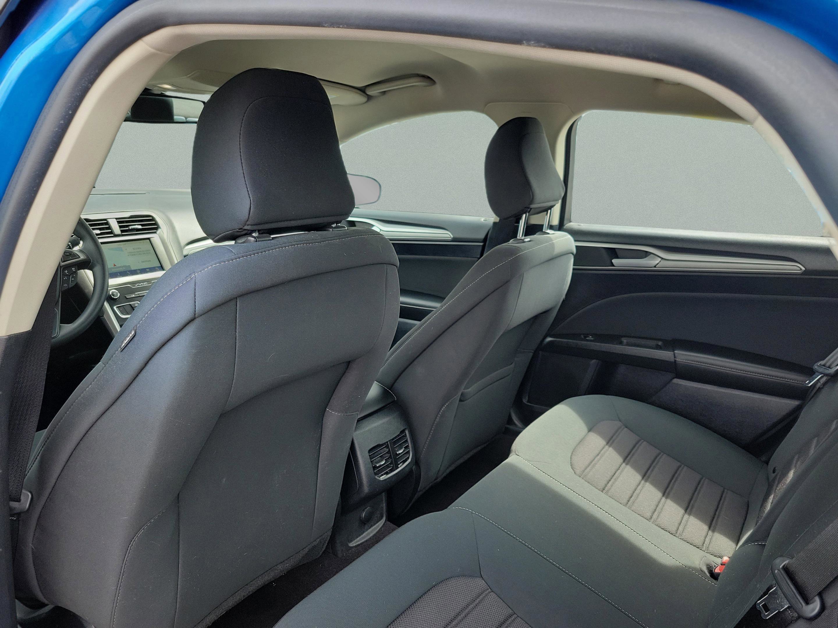 Certified 2020 Ford Fusion SE FWD image 12