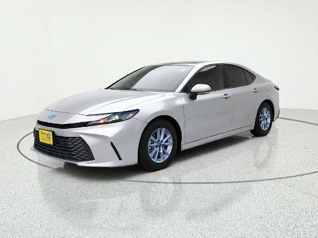 Used 2026 Toyota Camry LE w/ Convenience Package FWD image 3