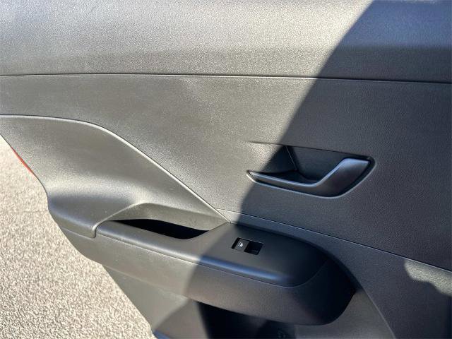 Used 2024 Hyundai Kona SEL image 17