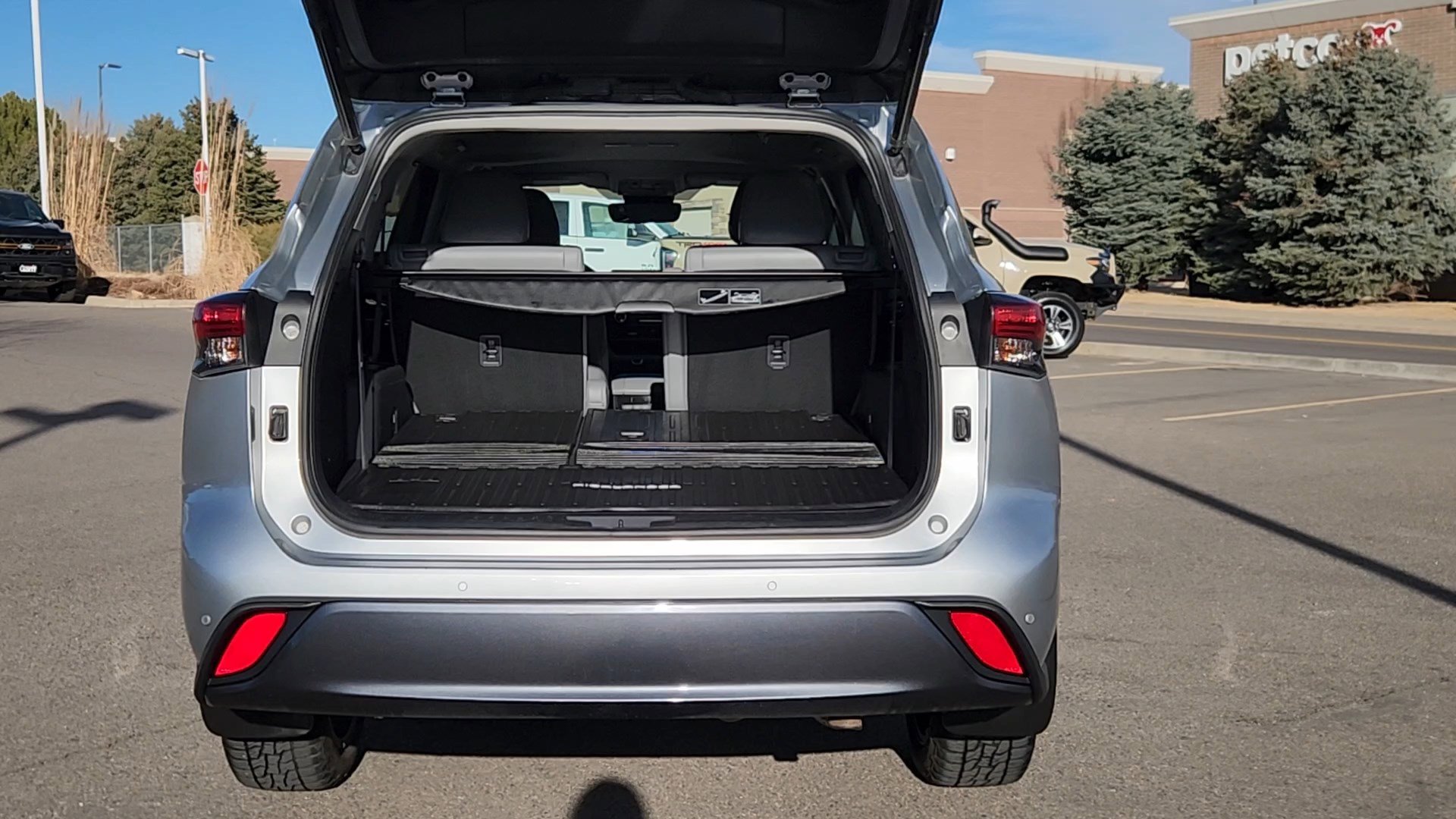 Used 2021 Toyota Highlander Limited image 26