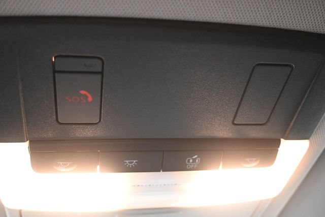 Used 2025 Nissan Rogue SV AWD/4WD image 16