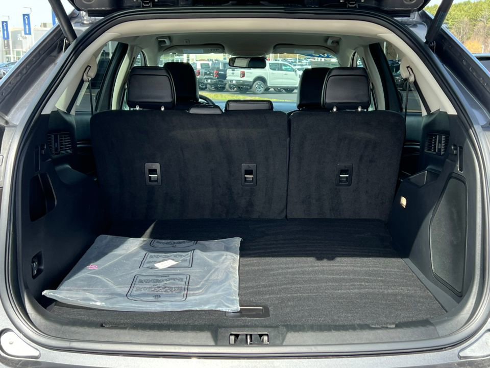 Certified 2024 Ford Edge Titanium w/ Equipment Group 301A AWD/4WD image 33