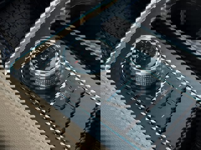 Certified 2024 Ford Expedition Max XLT image 34