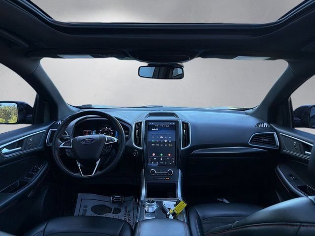 Certified 2024 Ford Edge ST-Line AWD/4WD image 3