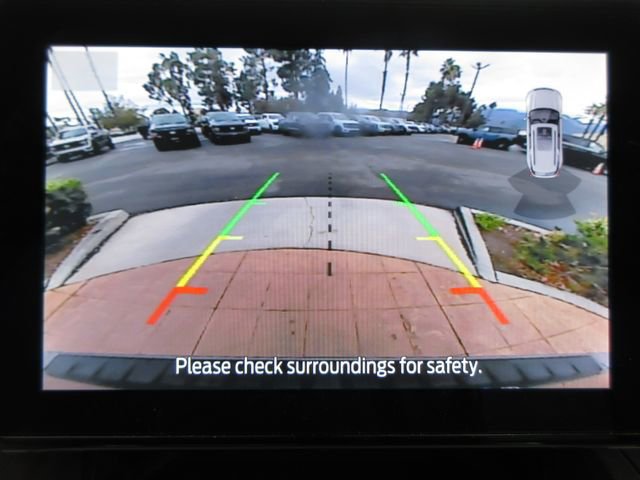 Certified 2022 Ford Explorer XLT w/ Equipment Group 202A image 20