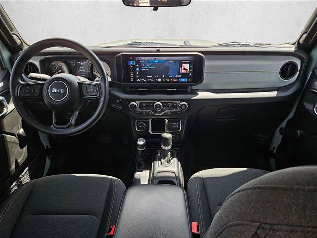 Used 2024 Jeep Wrangler Unlimited Sport AWD/4WD image 16