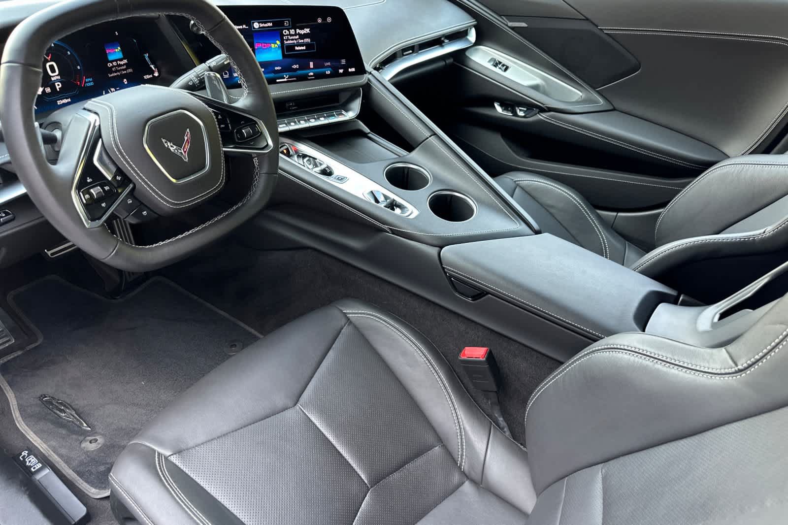 Used 2026 Chevrolet Corvette Stingray Coupe RWD image 9