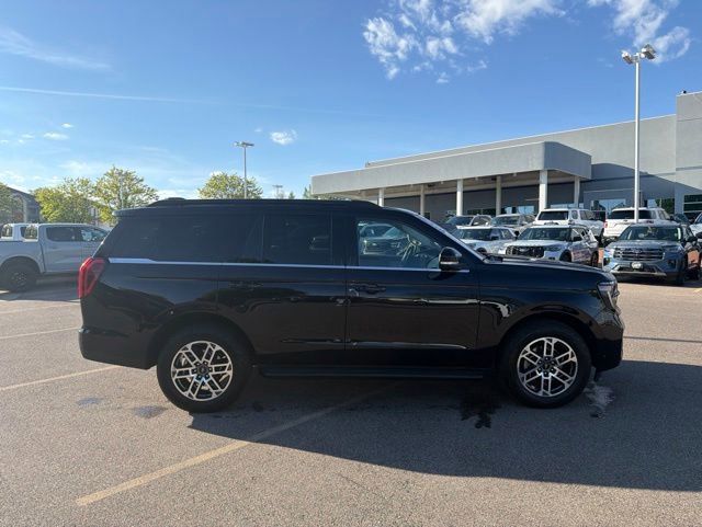 Certified 2025 Ford Expedition Active AWD/4WD image 7