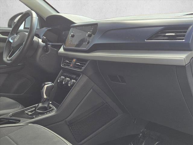 Used 2024 Volkswagen Taos SE FWD image 20