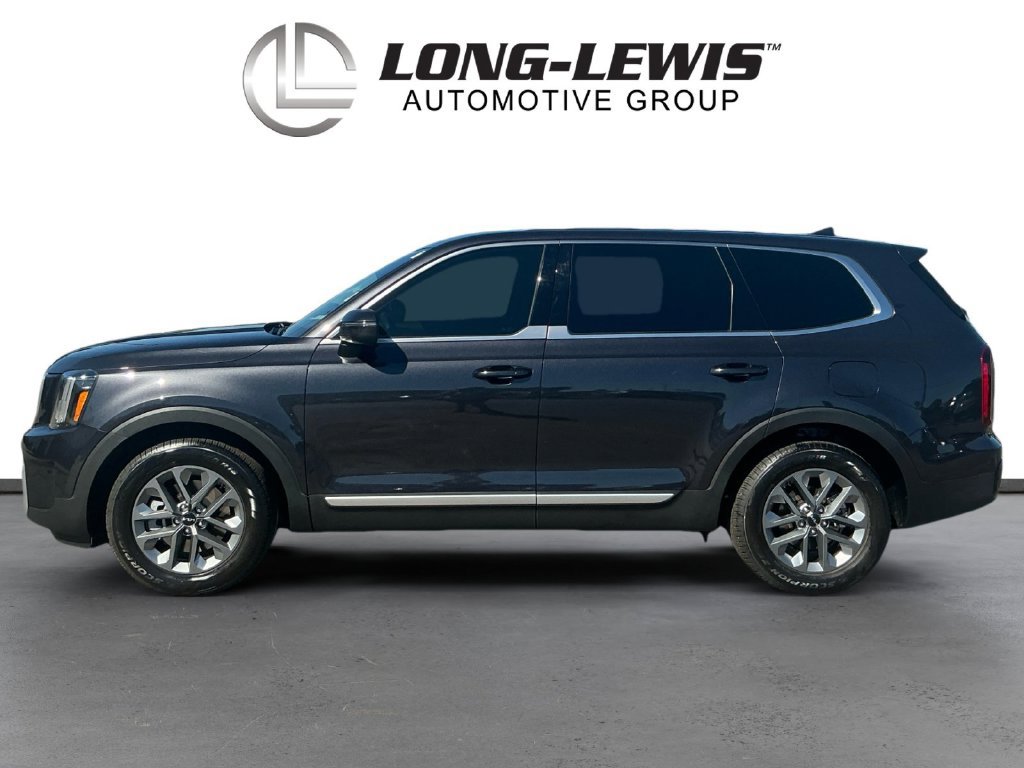 Used 2025 Kia Telluride LX FWD image 2