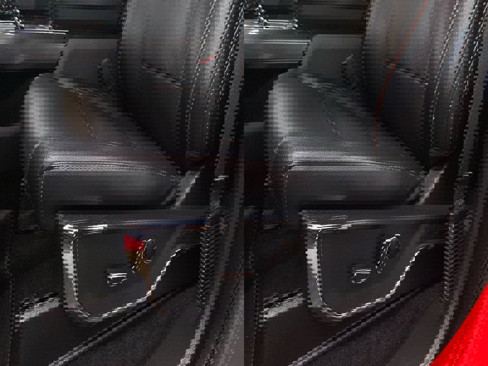 Certified 2022 Ford F150 Lariat w/ Equipment Group 502A High image 17