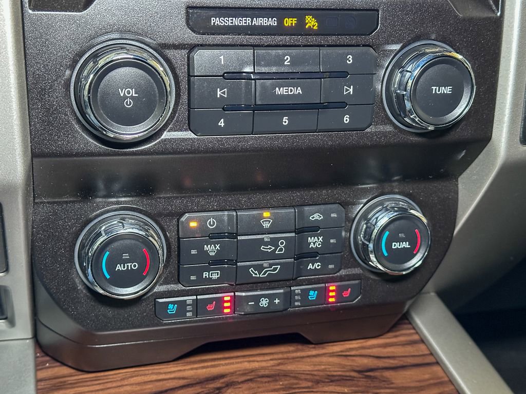 Certified 2020 Ford F150 Lariat image 39