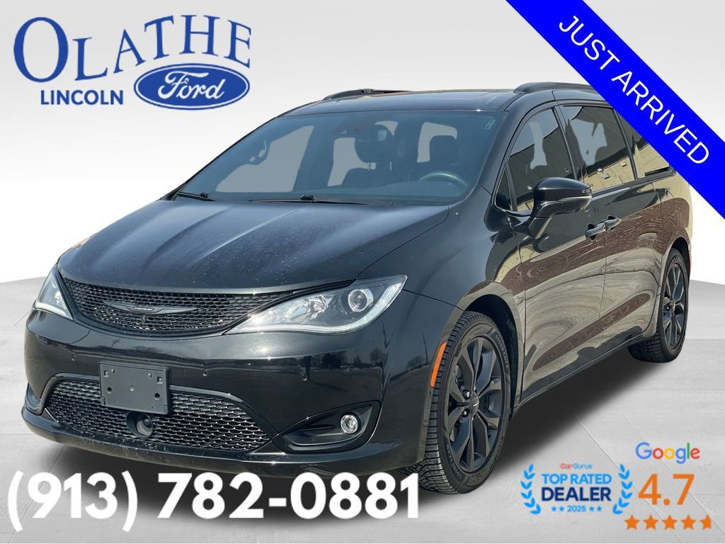 Used 2020 Chrysler Pacifica Limited w/ Advanced Safetytec Group image 2