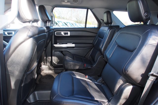 Certified 2020 Ford Explorer XLT w/ Equipment Group 202A image 21