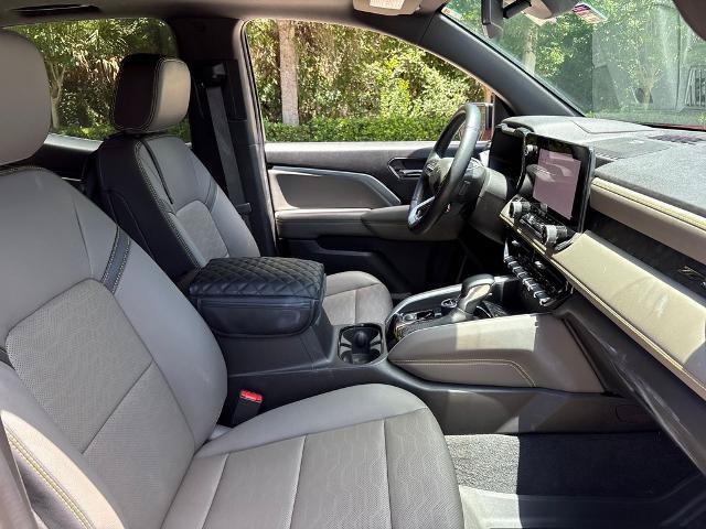 Used 2024 Chevrolet Colorado ZR2 w/ ZR2 Convenience Package III AWD/4WD image 28