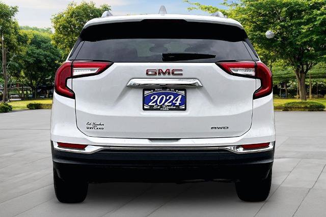 Used 2024 GMC Terrain SLT AWD/4WD image 4