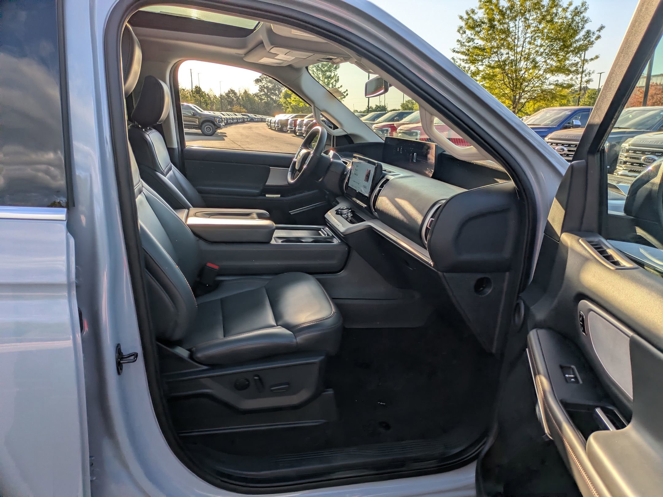 Certified 2025 Ford Expedition Max Active AWD/4WD image 39