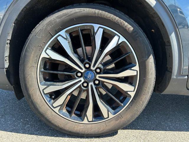 Certified 2022 Ford Escape SE w/ SE Sport Appearance Package AWD/4WD image 30