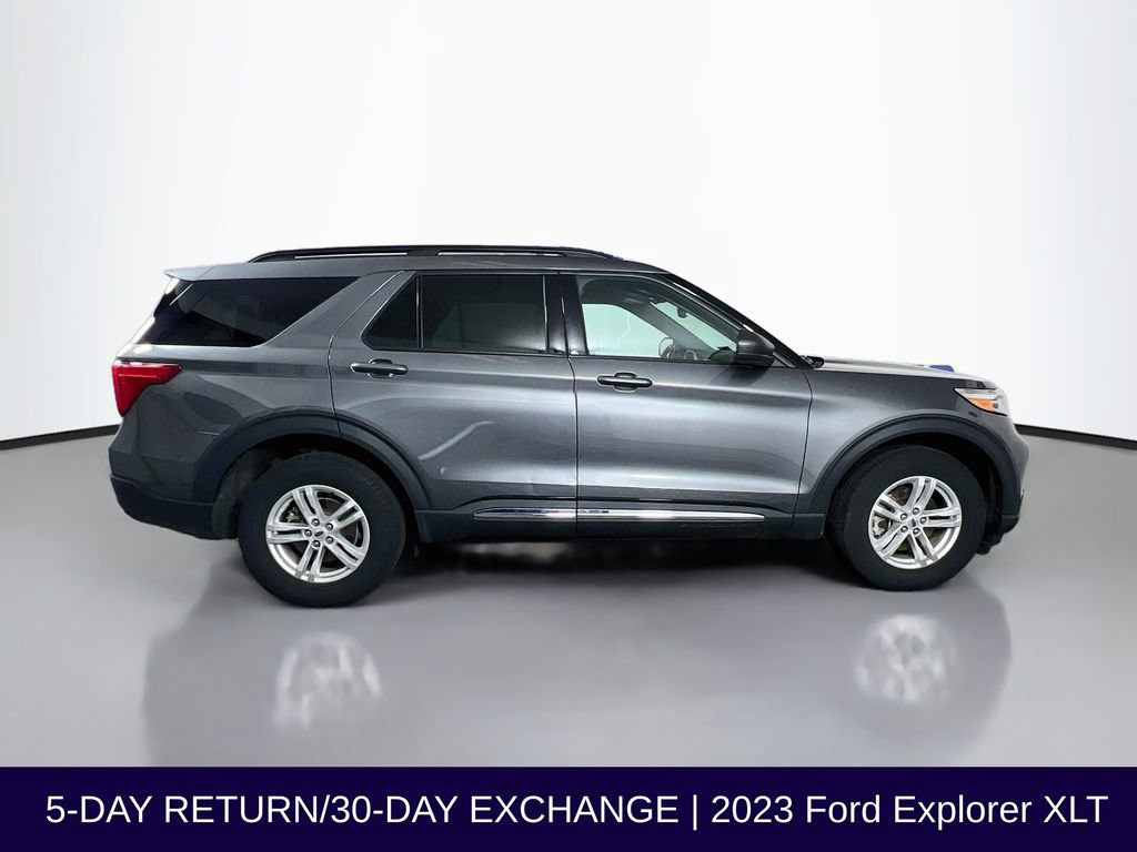 Certified 2023 Ford Explorer XLT w/ Equipment Group 202A AWD/4WD image 9