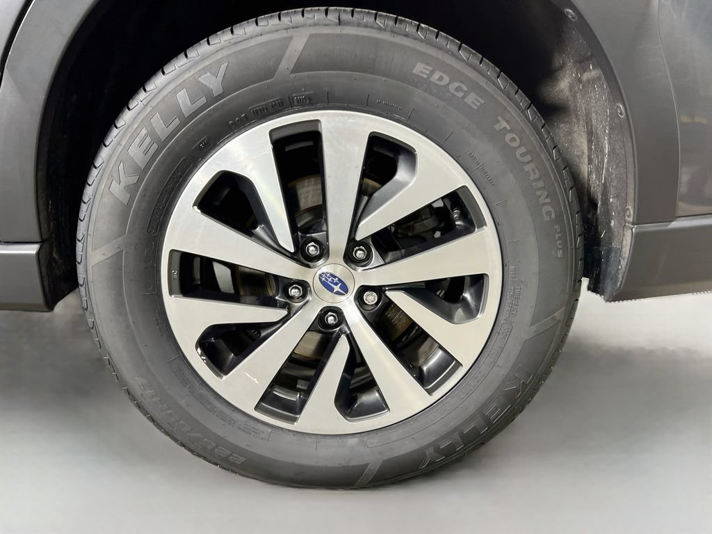 Used 2023 Subaru Outback Premium AWD/4WD image 36