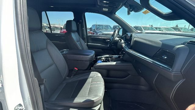 Used 2025 Chevrolet Tahoe RST w/ RST Capability Package AWD/4WD image 11
