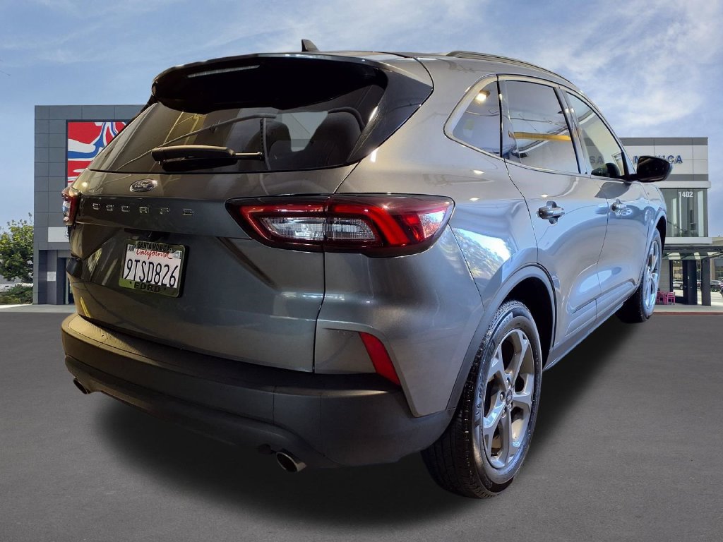 Certified 2025 Ford Escape ST-Line FWD image 24