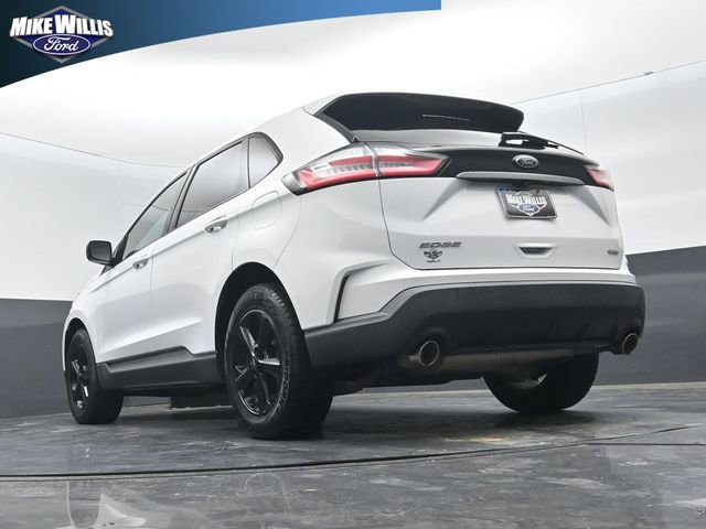 Certified 2019 Ford Edge SE FWD image 21