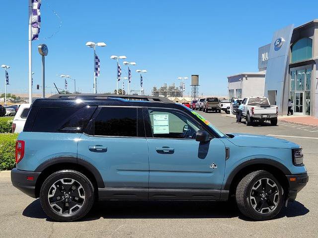 Certified 2023 Ford Bronco Sport Outer Banks w/ Tech Package AWD/4WD image 3