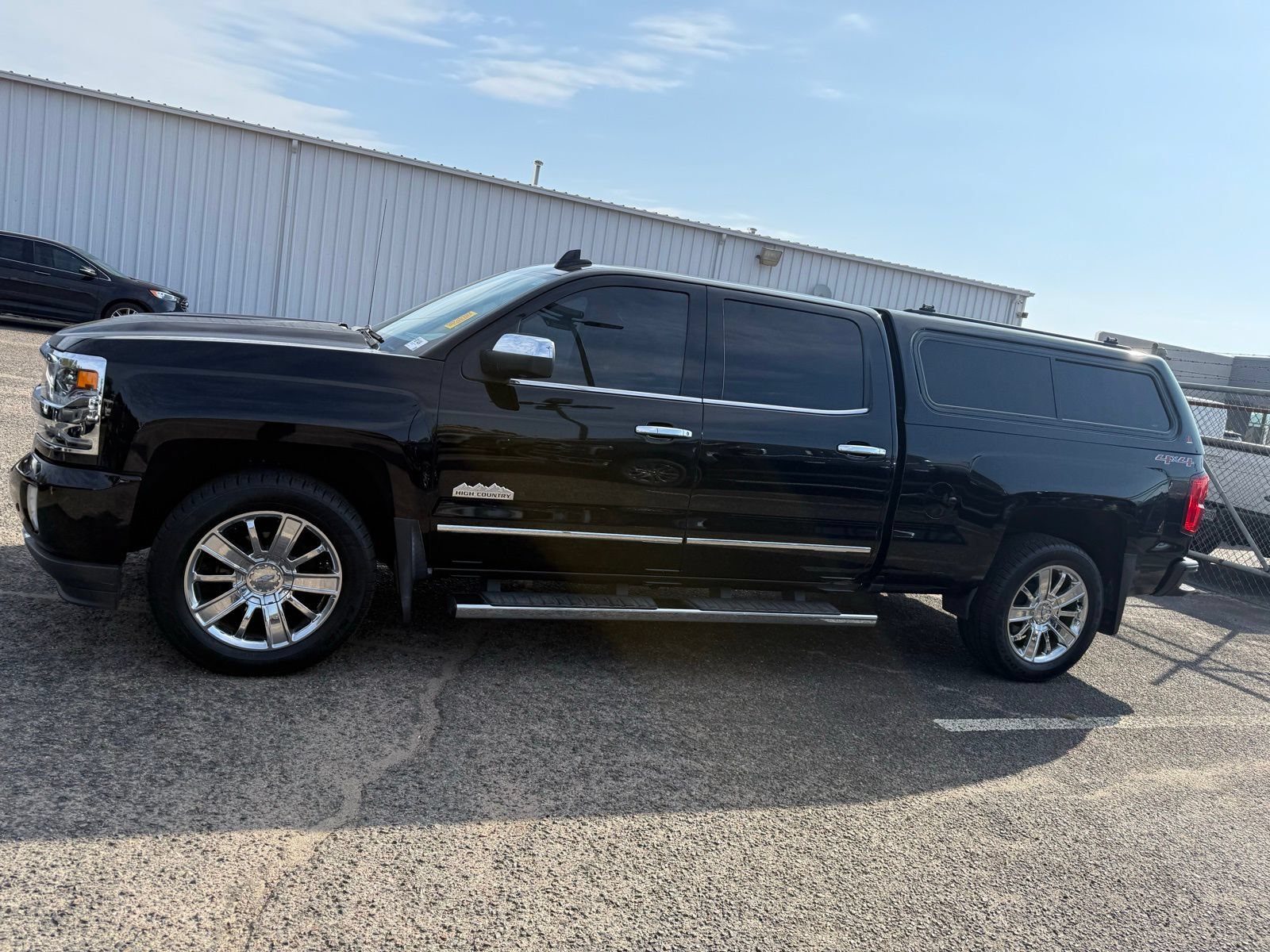Used 2017 Chevrolet Silverado 1500 High Country AWD/4WD image 18