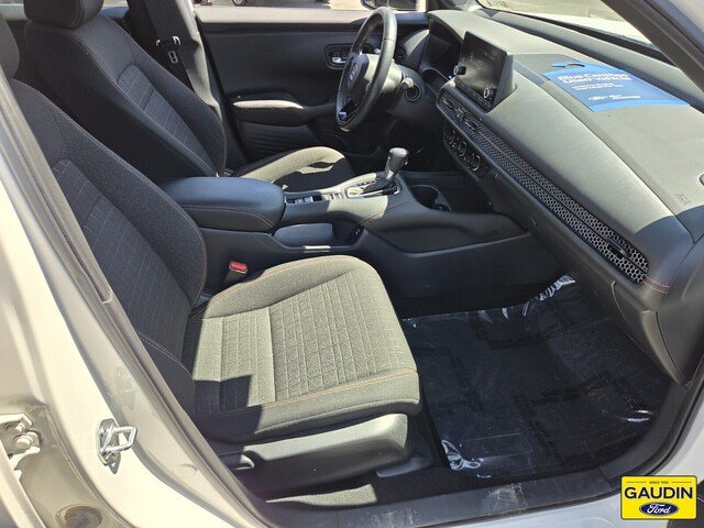 Used 2024 Honda HR-V Sport image 16