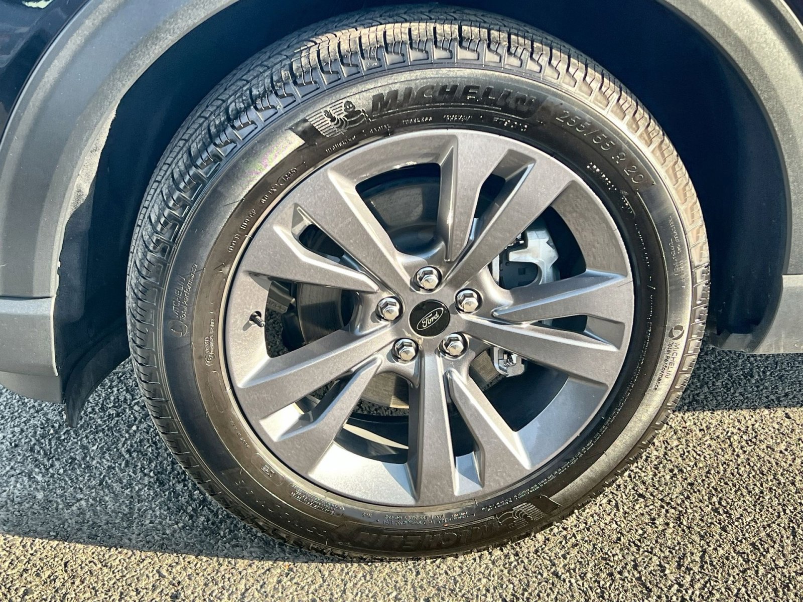 Certified 2025 Ford Explorer Active w/ Active Comfort Package image 12