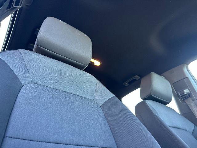 Used 2023 Chevrolet Colorado W/T image 15