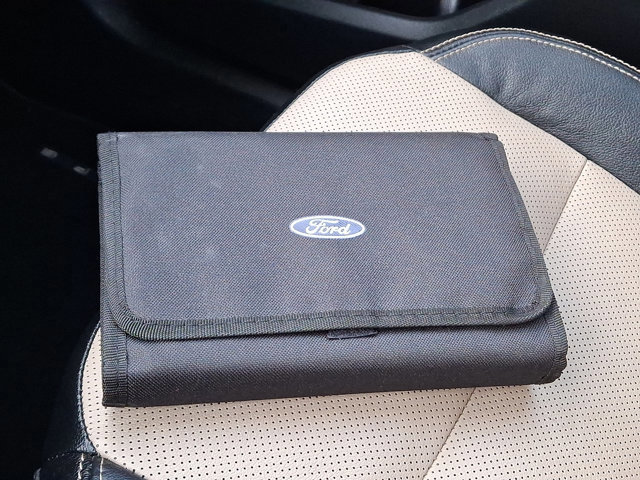 Certified 2022 Ford Escape Titanium w/ Titanium Elite Package image 29