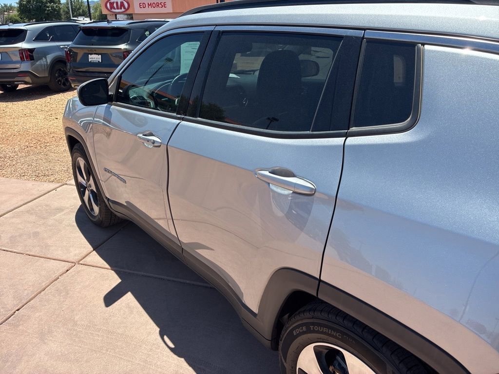 Used 2019 Jeep Compass Latitude w/ Popular Equipment Group FWD image 12