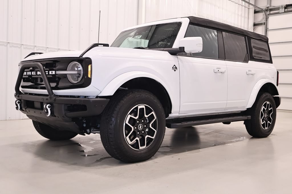 Certified 2023 Ford Bronco Outer Banks AWD/4WD image 6