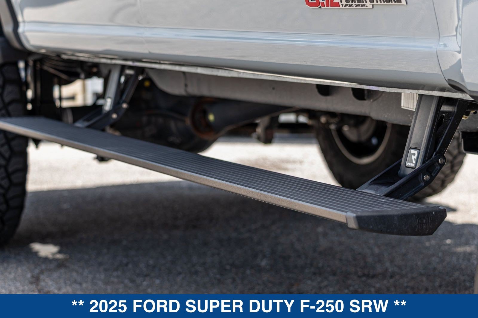 Certified 2025 Ford F250 Lariat w/ Lariat Ultimate Package AWD/4WD image 31