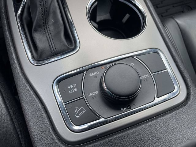Used 2022 Jeep Grand Cherokee Limited AWD/4WD image 18