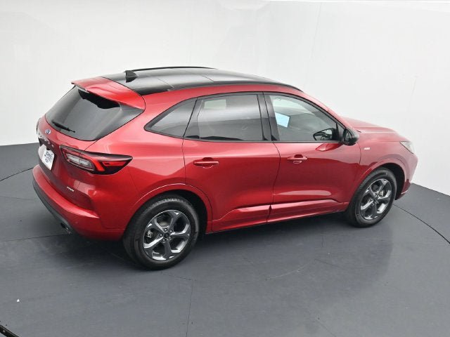 Certified 2023 Ford Escape ST-Line w/ Tech Pack #1 AWD/4WD image 32