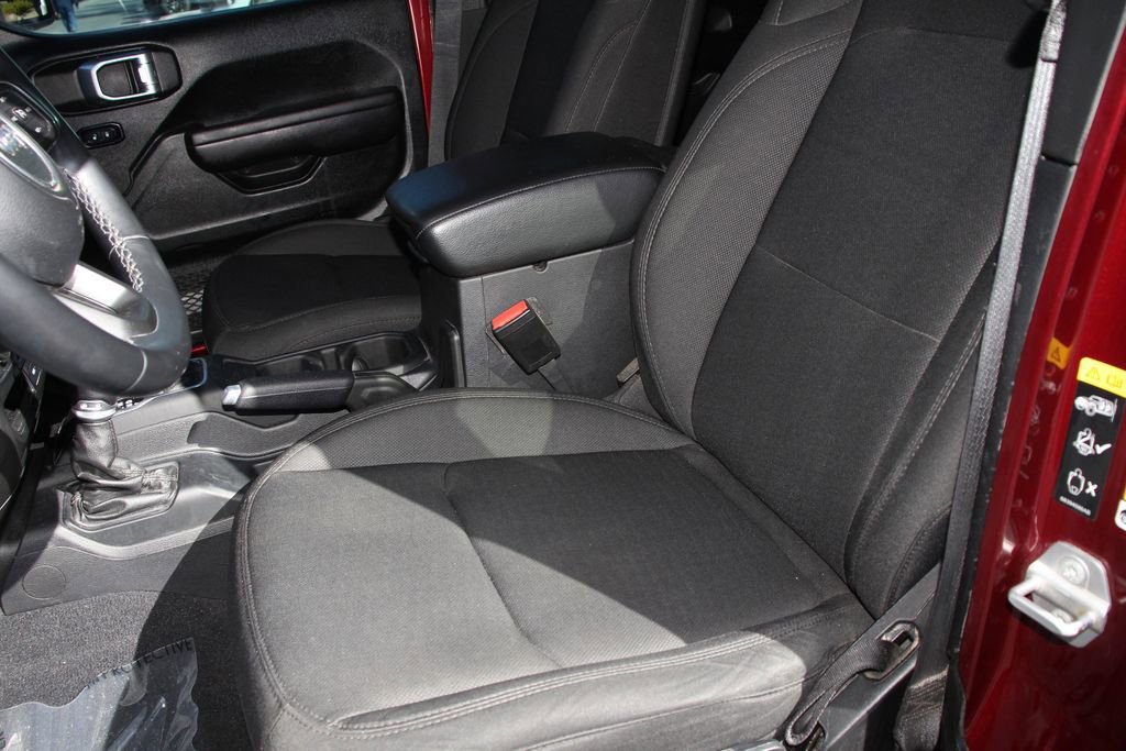 Used 2021 Jeep Wrangler Unlimited Sport image 23