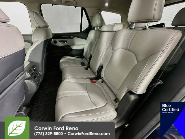 Used 2025 Honda Pilot Touring image 29