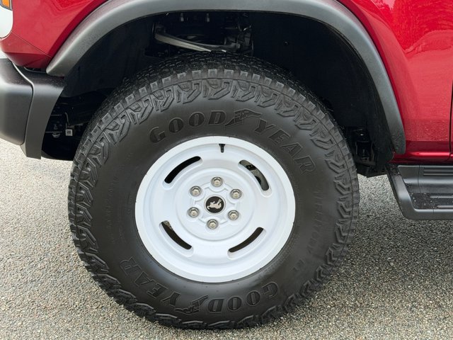 Certified 2025 Ford Bronco Heritage Edition AWD/4WD image 15