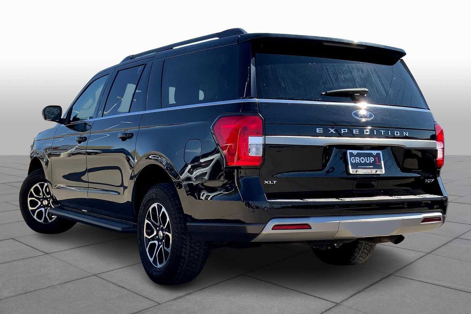 Certified 2024 Ford Expedition Max XLT image 2