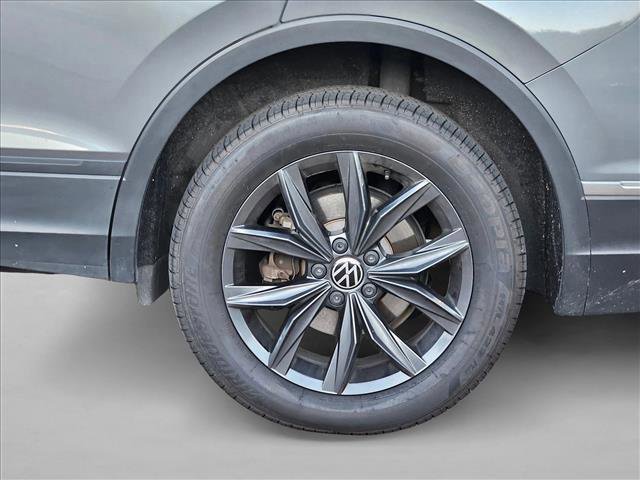 Used 2023 Volkswagen Tiguan SE FWD image 20