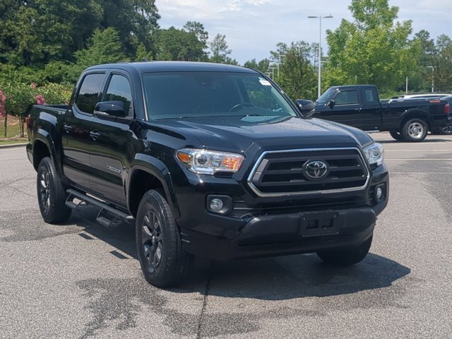 Used 2023 Toyota Tacoma SR5 w/ Technology Package AWD/4WD image 2