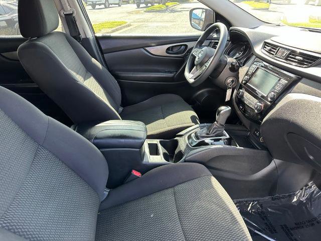 Used 2020 Nissan Rogue Sport S image 21