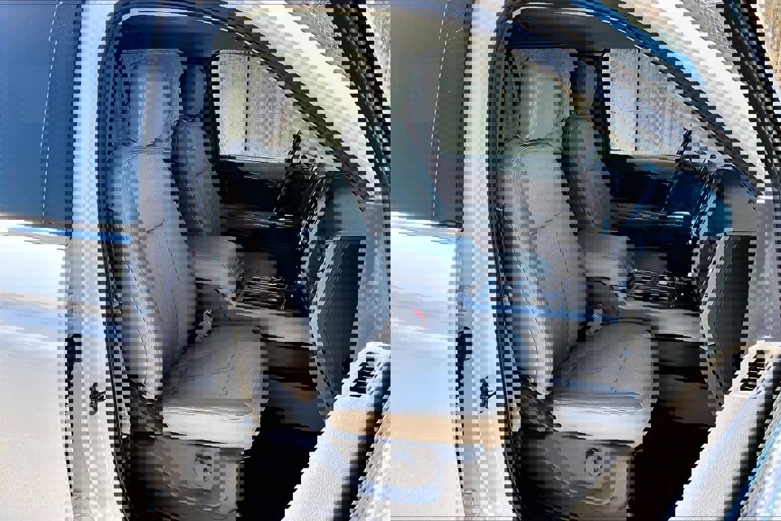 Certified 2019 Ford Expedition XLT w/ Cargo Package image 13