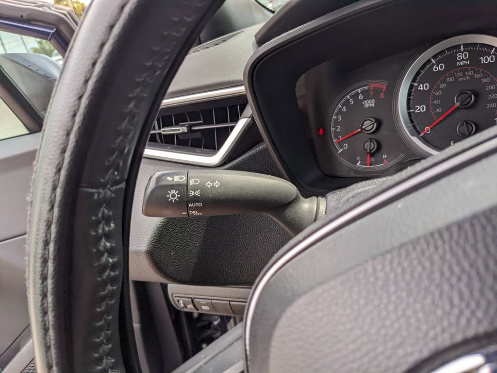 Used 2022 Toyota Corolla SE image 29