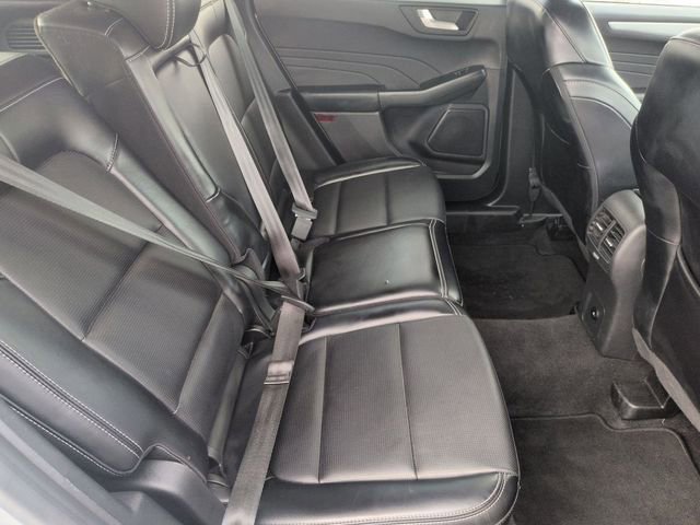 Certified 2024 Ford Escape Platinum image 30