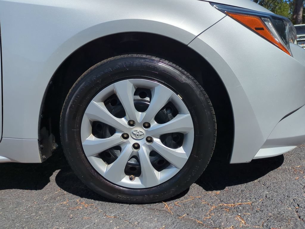 Used 2023 Toyota Corolla LE FWD image 13