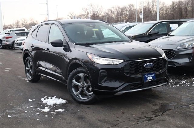 Certified 2024 Ford Escape ST-Line image 2